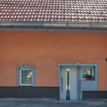 Apartment Pod Velbi Ljubljana Exteriör bild